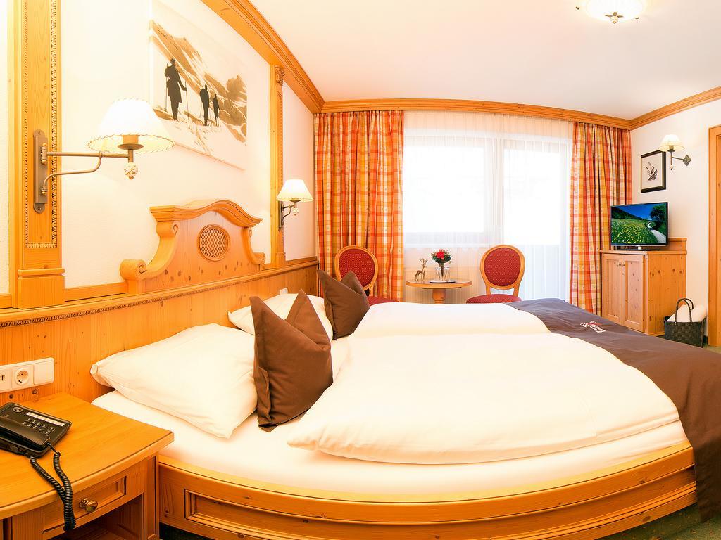 Alpenhotel Tirolerhof Neustift im Stubaital Pokoj fotografie