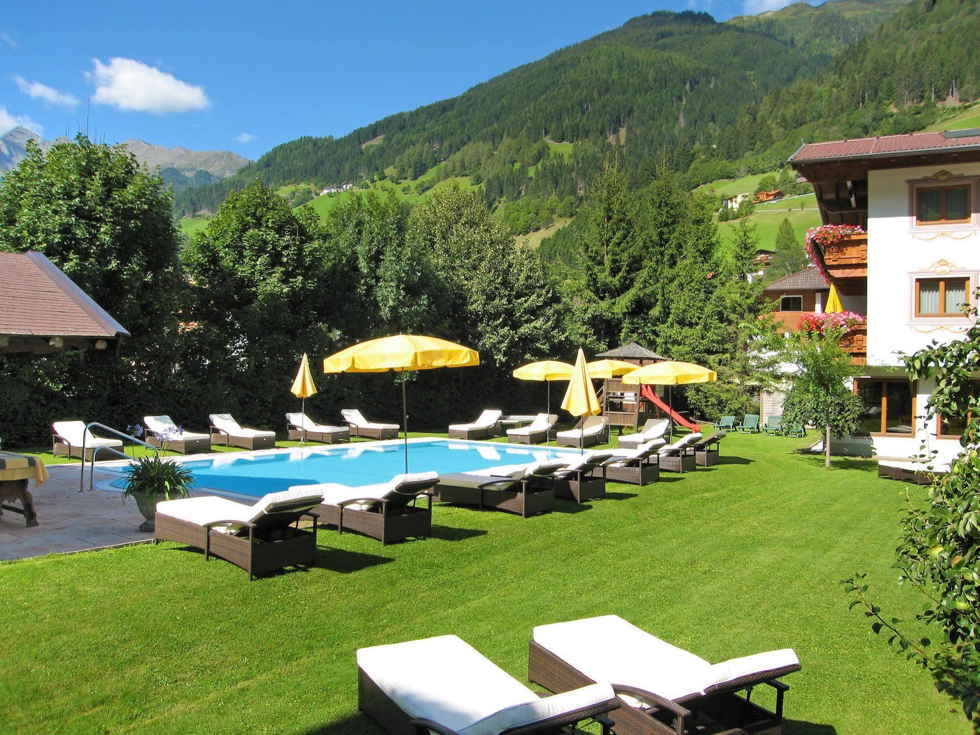 Alpenhotel Tirolerhof Neustift im Stubaital Exteriér fotografie